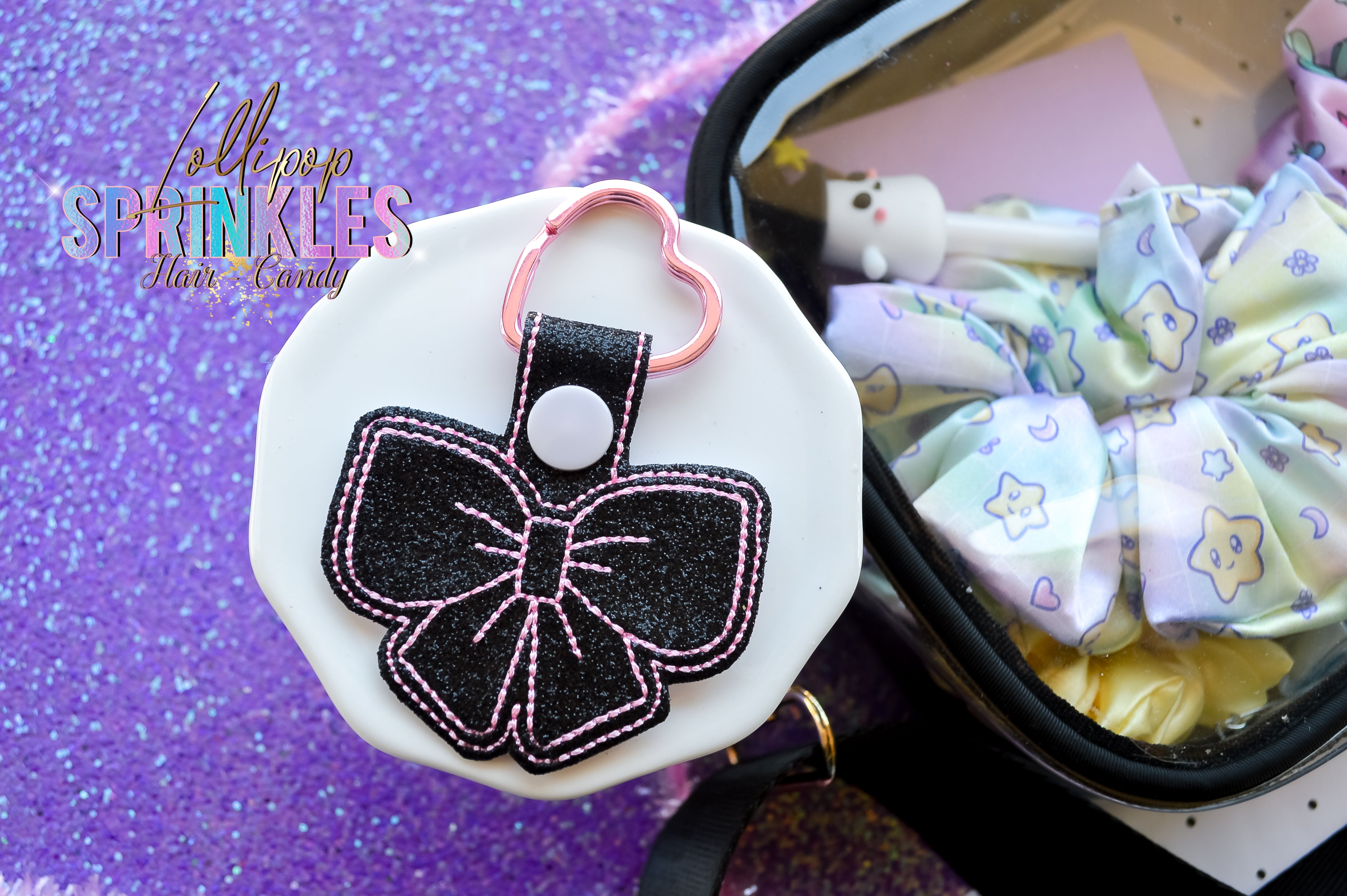 Pink and black bow keychain